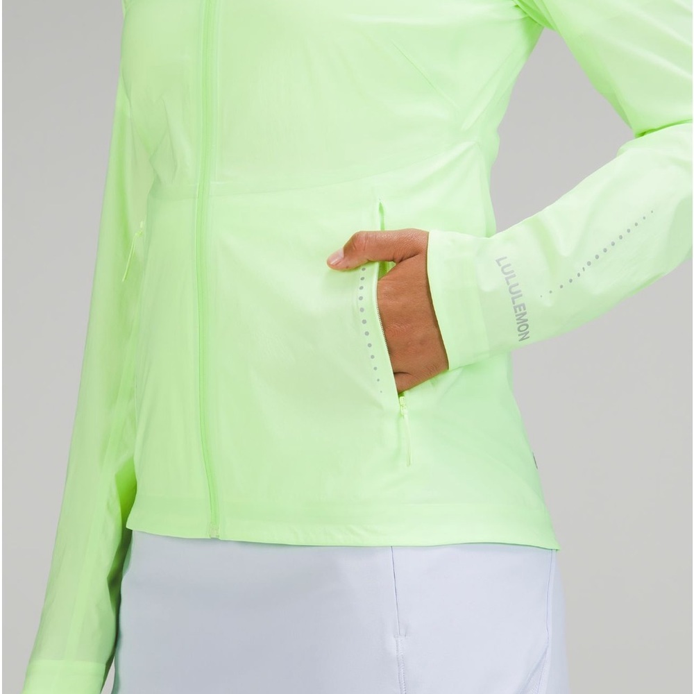 LULULEMON FAST and FREE WINDBREAKER NWT SIZE 6💚 - Picture 2 of 16